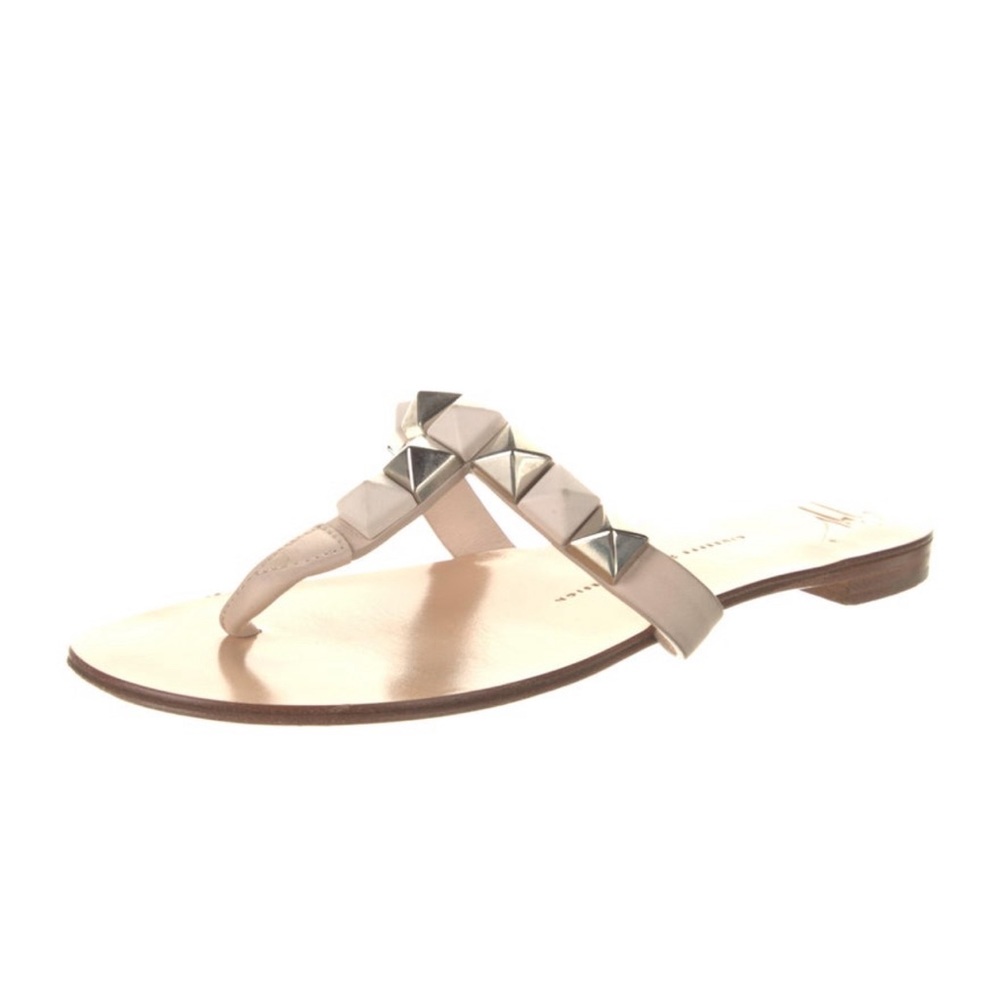 Used Giuseppe flat sandals size 38/8